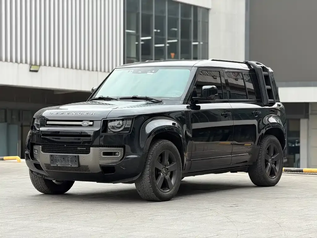 Land Rover Defender — фото 1