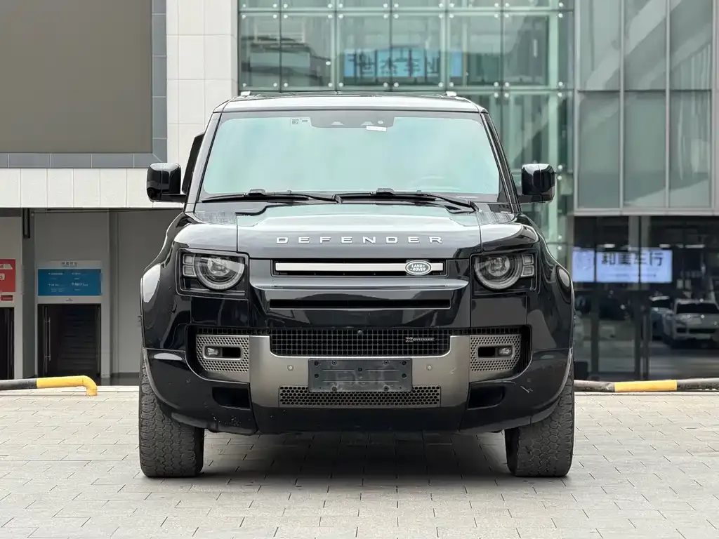 Land Rover Defender — фото 10