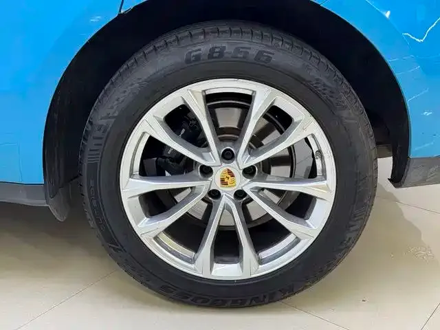 Porsche Macan — фото 7