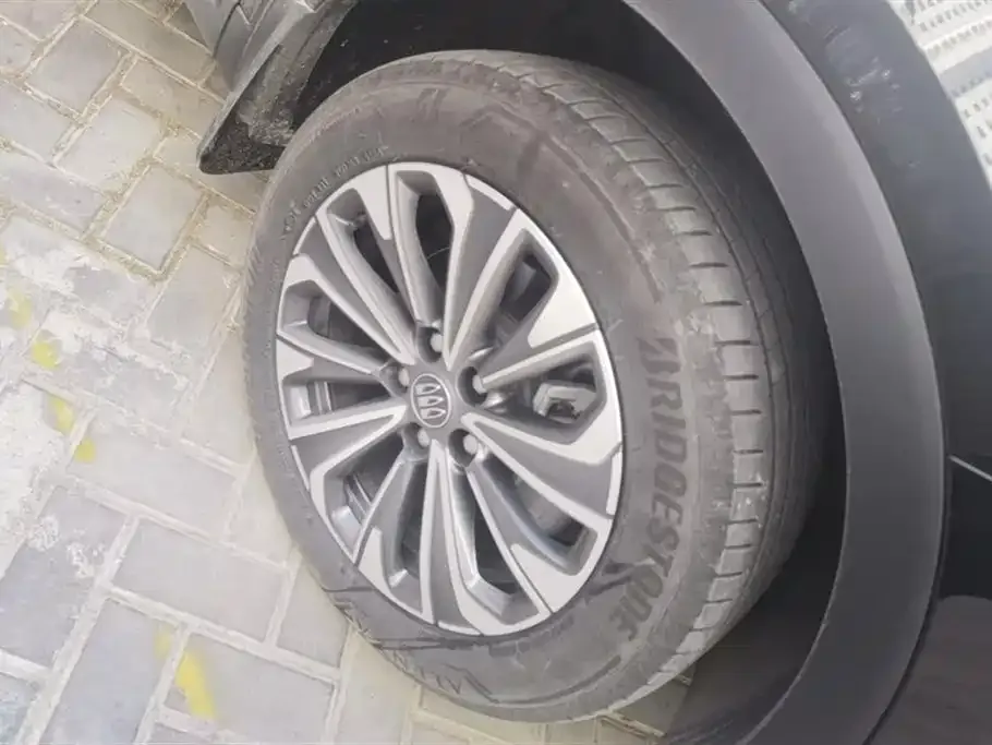 Buick Envision Plus — фото 6