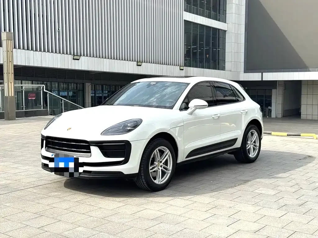 Porsche Macan — фото 1
