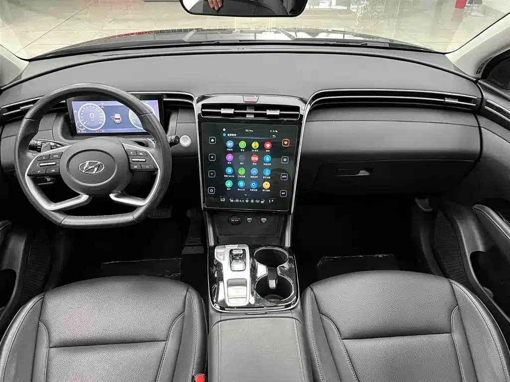 Hyundai Tucson — фото 2