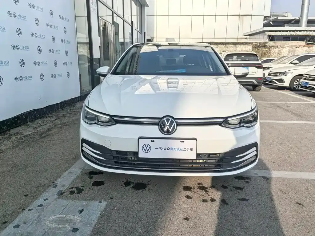 Volkswagen Golf — фото 10