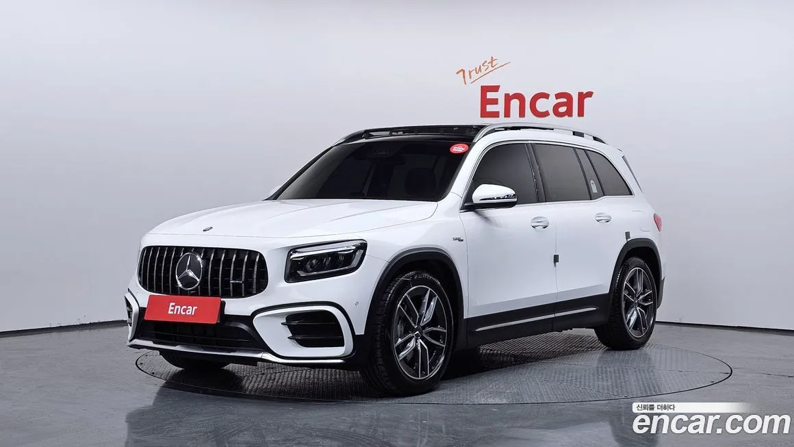 Mercedes-Benz GLB-Class — фото 1