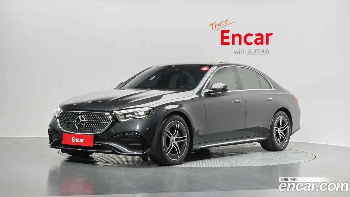 Mercedes-Benz E-Class — фото 1