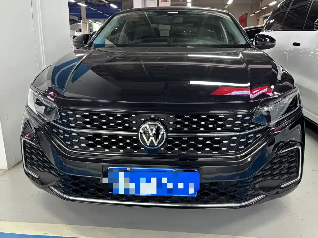 Volkswagen Passat — фото 5
