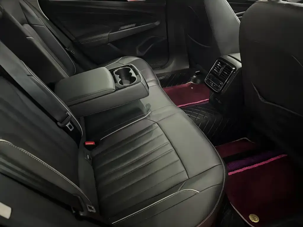 Volkswagen Passat — фото 4