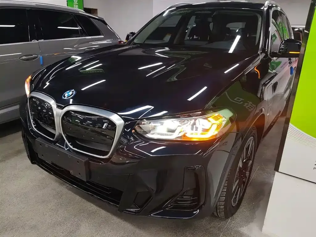 BMW iX3 — фото 2