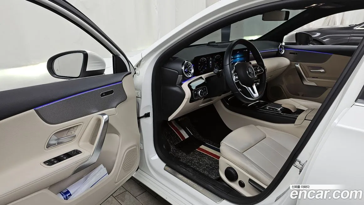 Mercedes-Benz A-Class — фото 10
