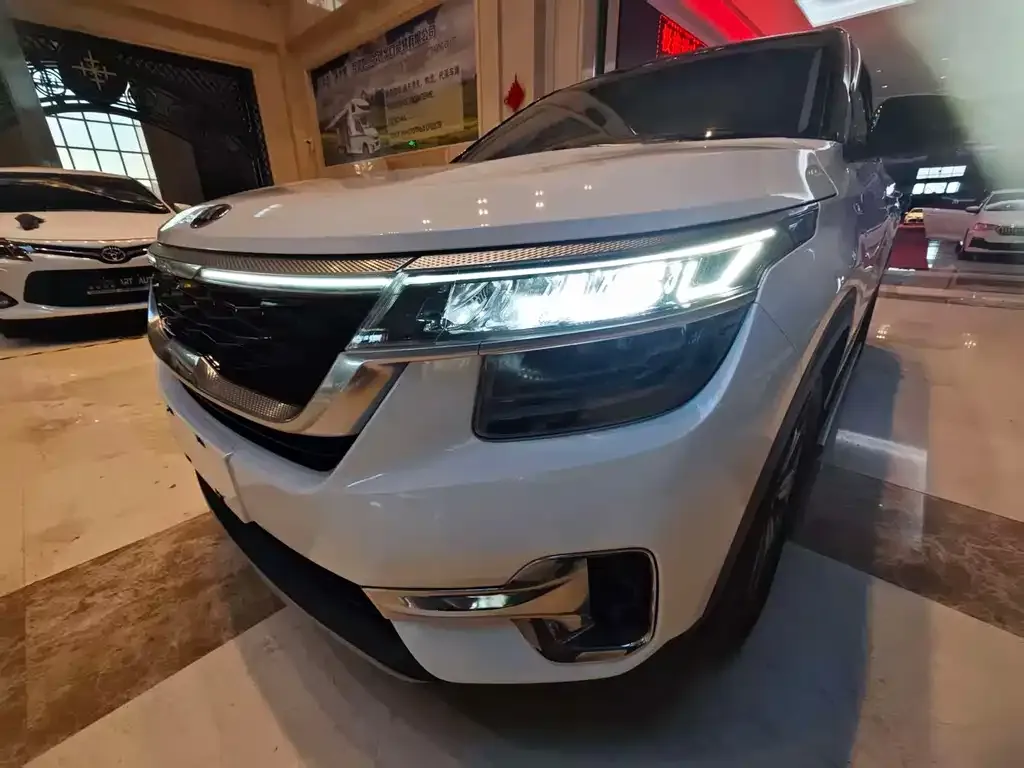 Kia KX3 — фото 3