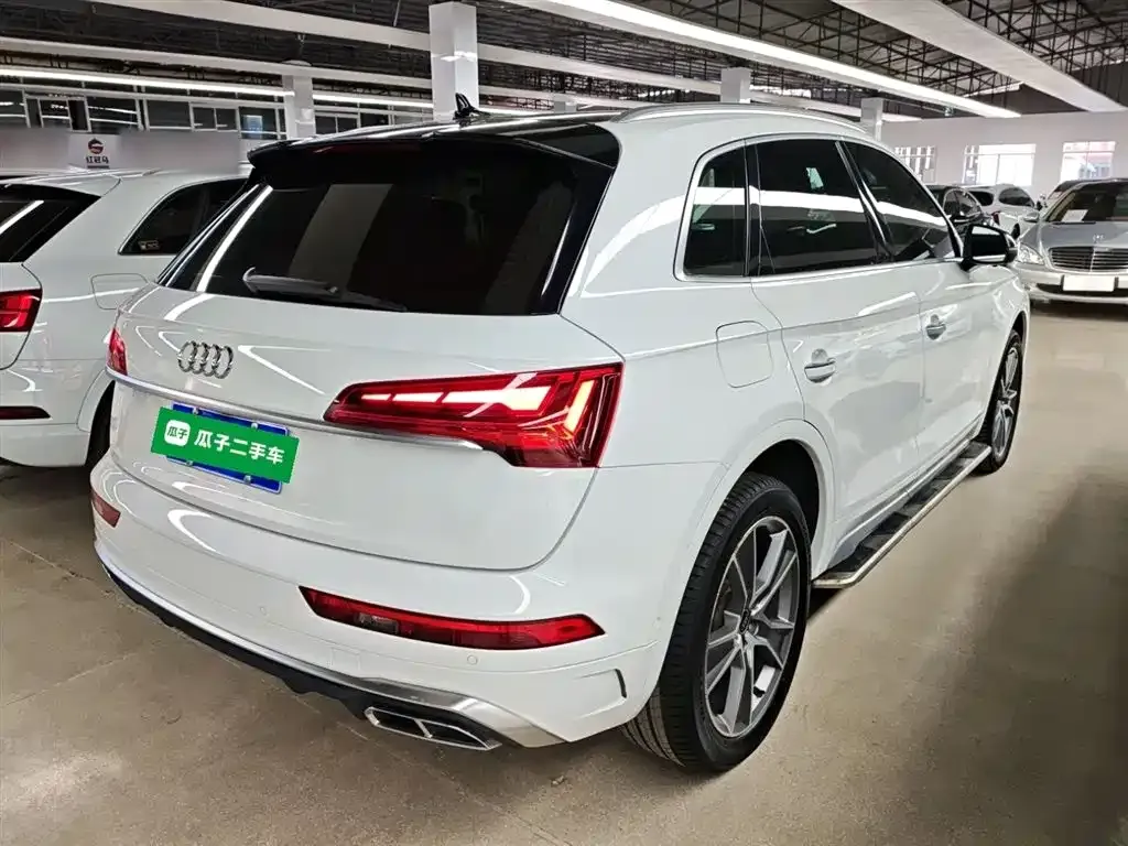 Audi Q5L — фото 3