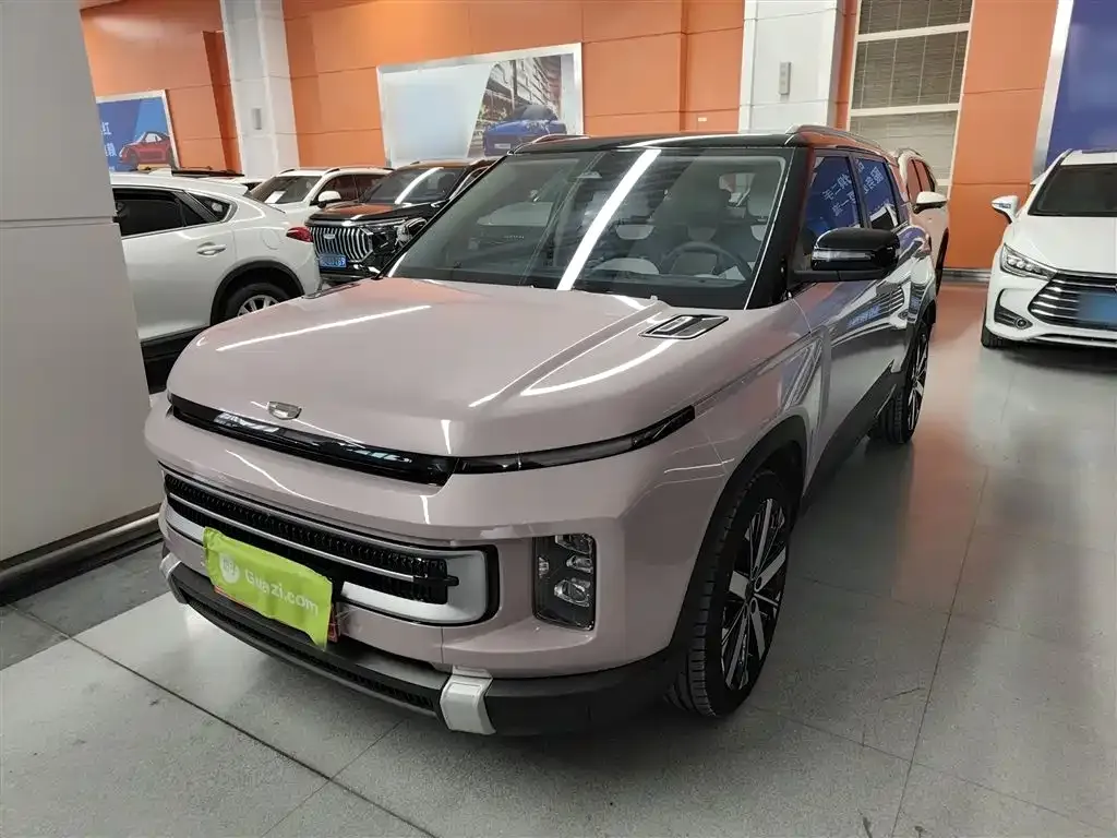 Geely Icon — фото 1