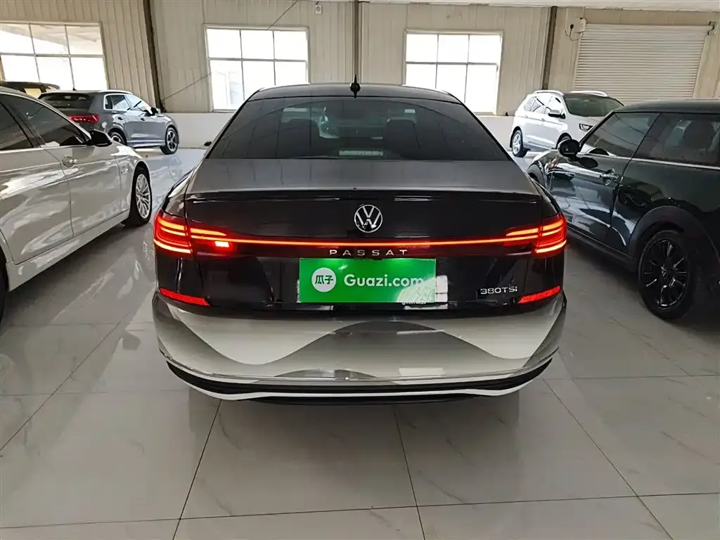Volkswagen Passat — фото 5