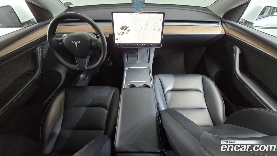 Tesla Model Y — фото 5