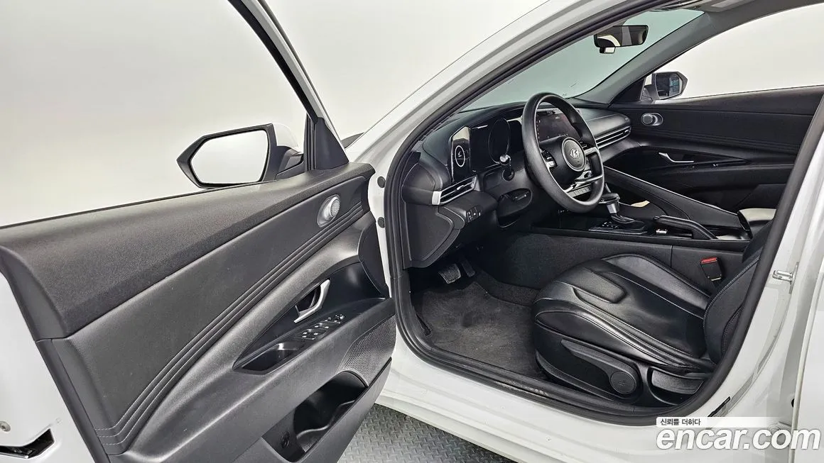 Hyundai AVANTE — фото 9