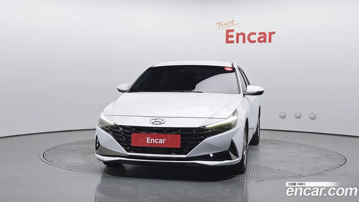 Hyundai AVANTE — фото 3