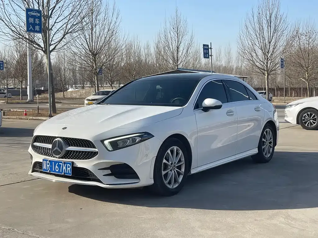 Mercedes-Benz A-Class — фото 8