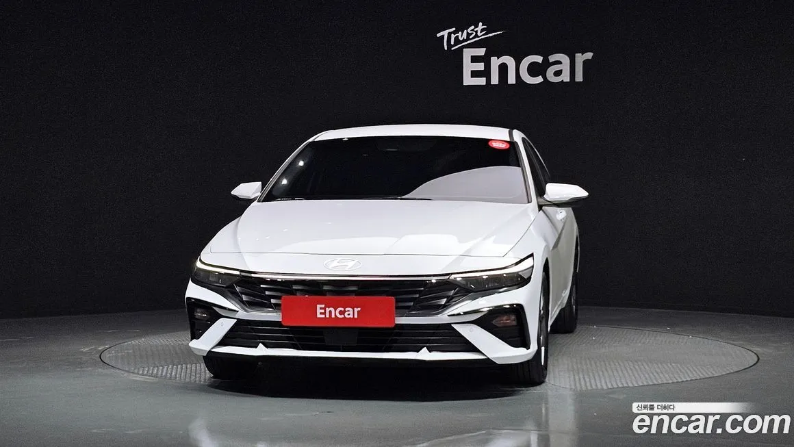 Hyundai AVANTE — фото 3