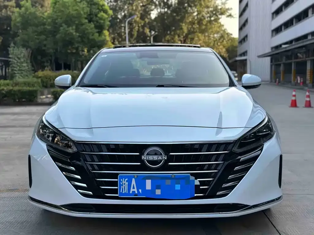 Nissan Teana — фото 2