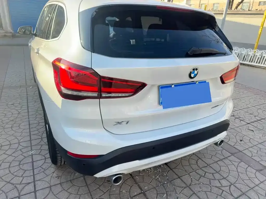 BMW X1 — фото 2