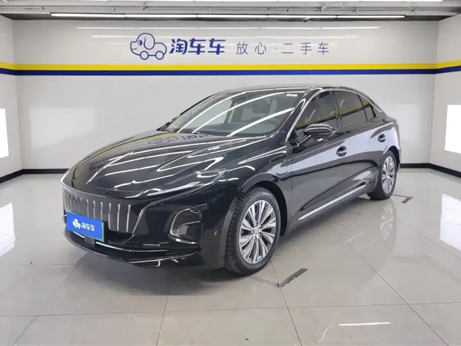 Hongqi E-QM5 — фото 1