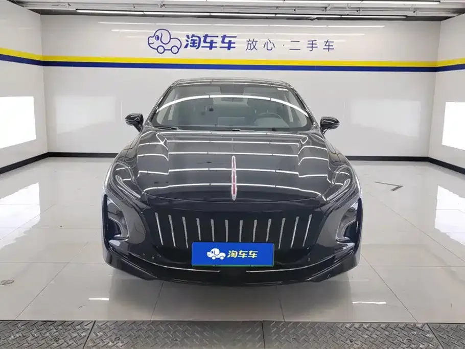 Hongqi E-QM5 — фото 2