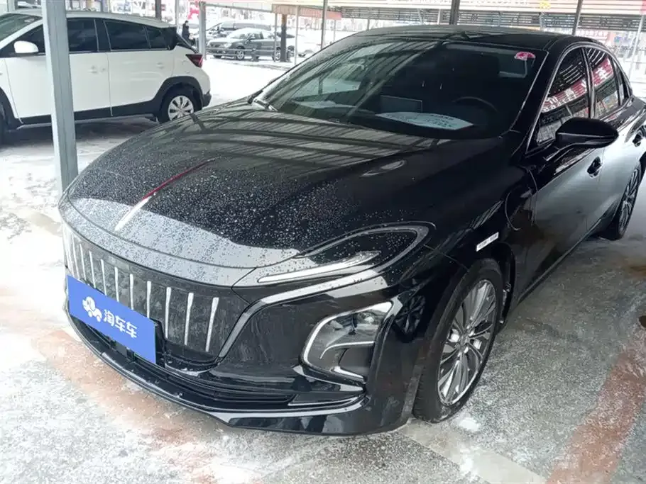 Hongqi E-QM5 — фото 1