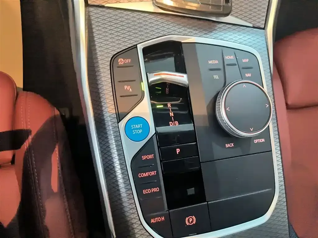 BMW i3 — фото 9