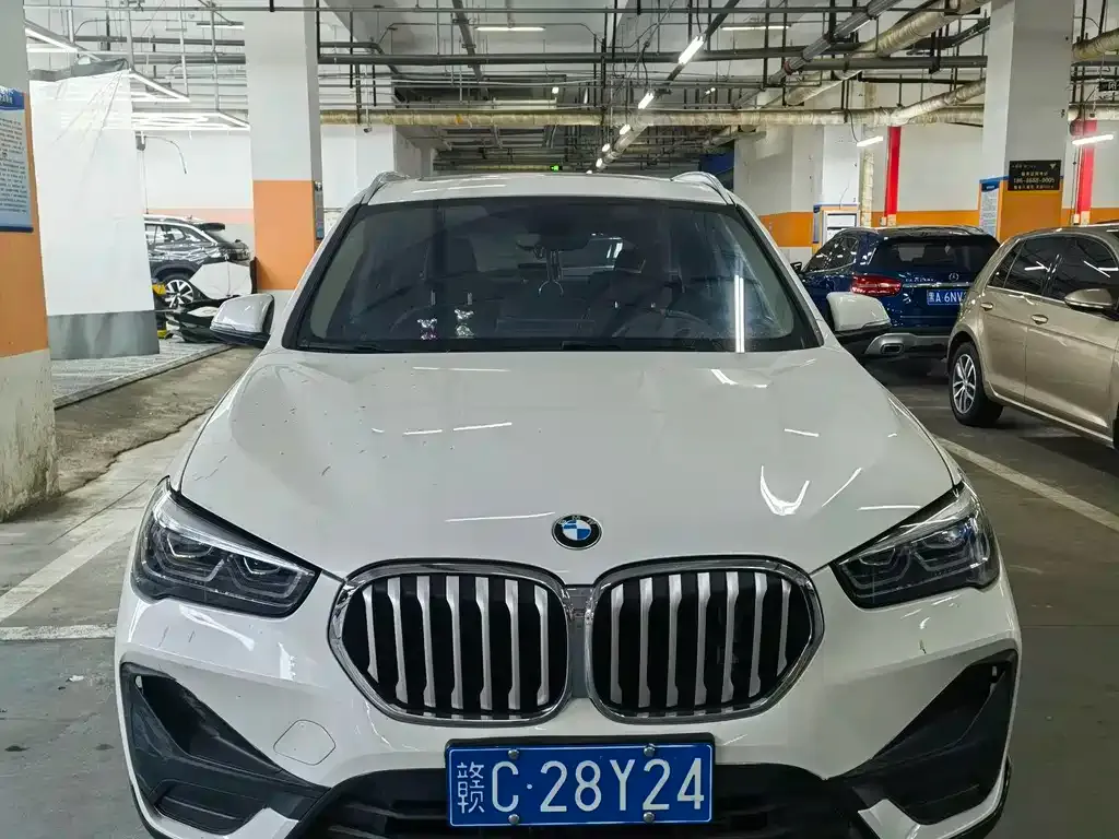 BMW X1 — фото 2