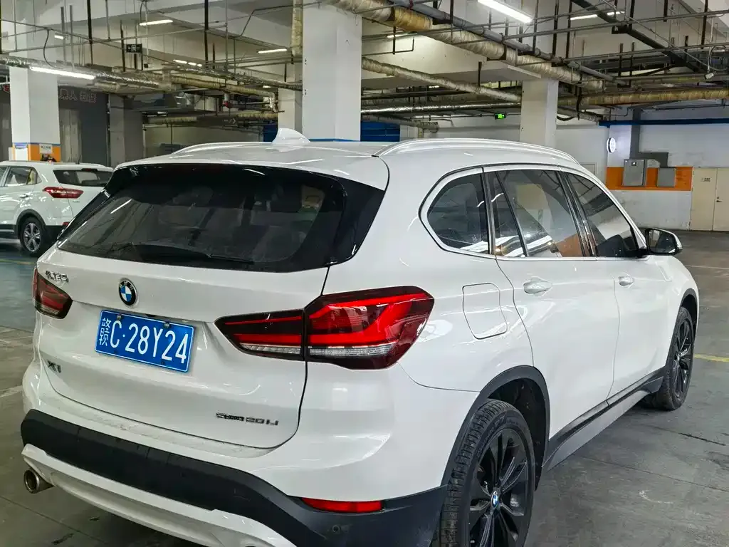 BMW X1 — фото 4