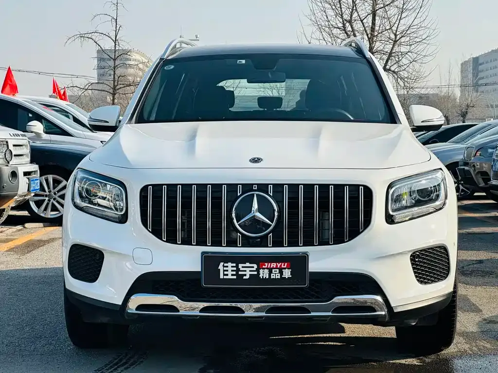 Mercedes-Benz GLB — фото 2
