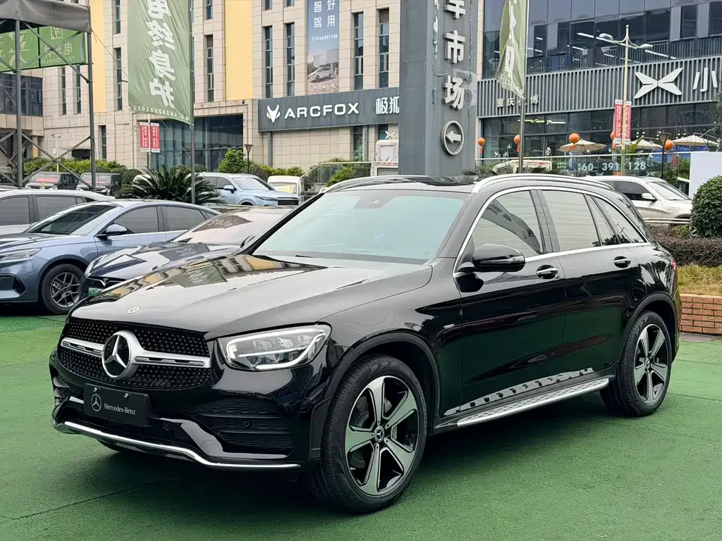 Mercedes-Benz GLC — фото 1