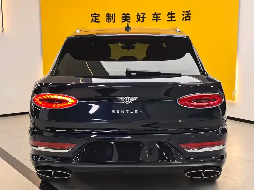 Bentley Bentayga — фото 9