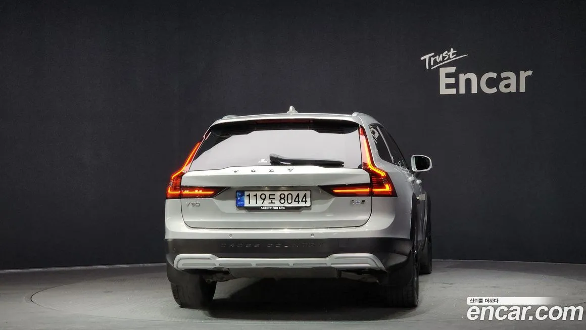 Volvo V90 — фото 4
