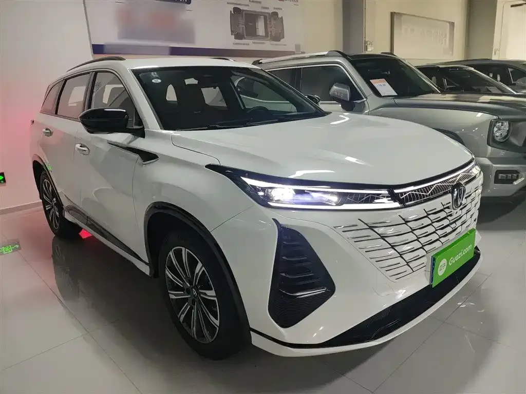 Changan CS75PLUS — фото 10