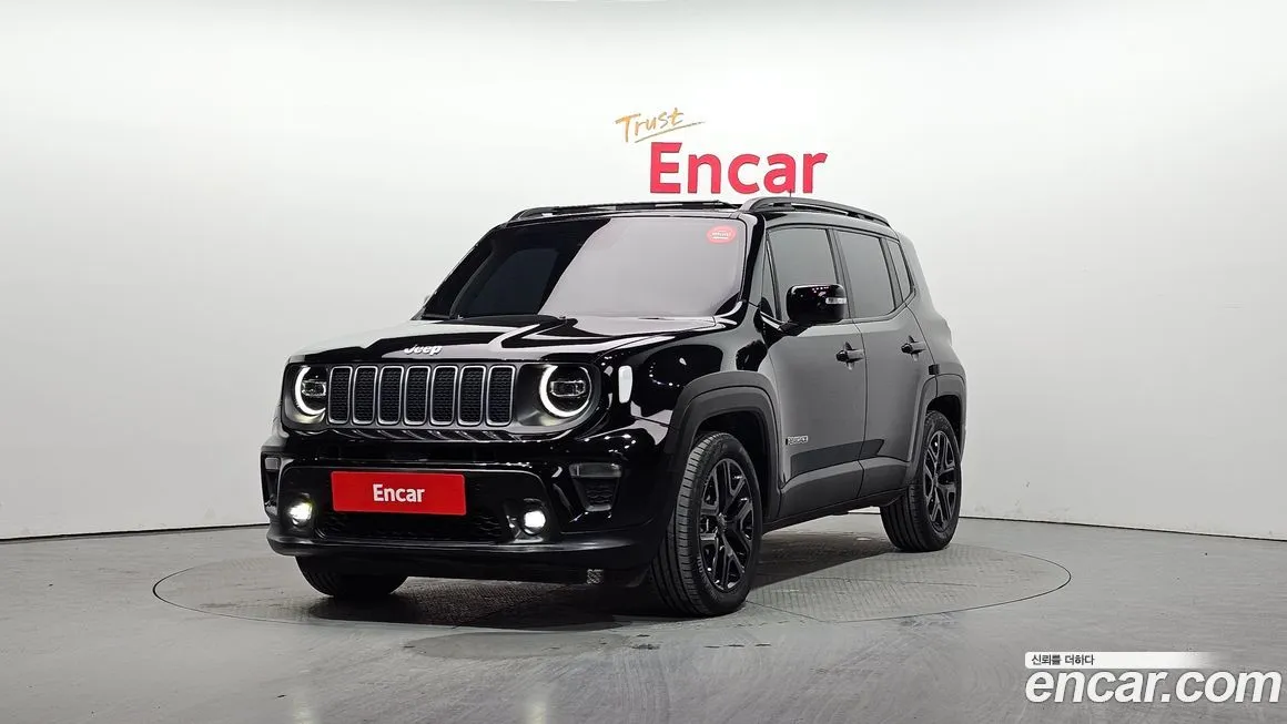 Jeep Renegade — фото 1