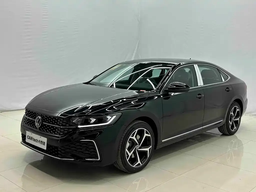 Volkswagen Passat — фото 3