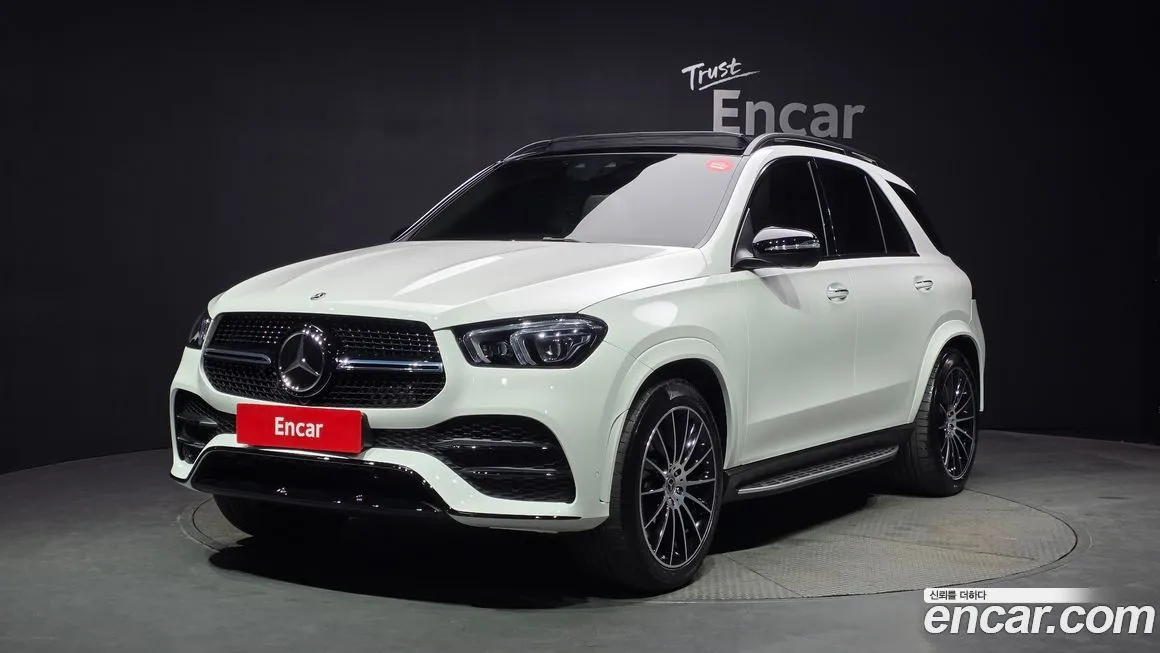Mercedes-Benz GLE-Class — фото 1