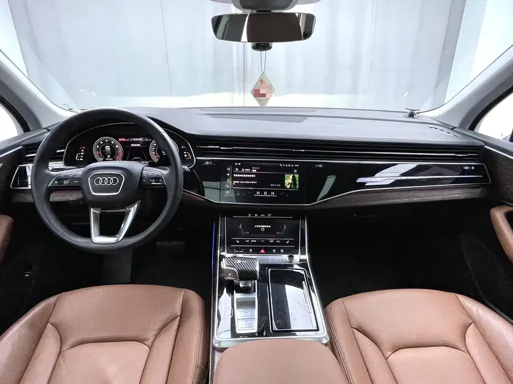 Audi Q7 — фото 4