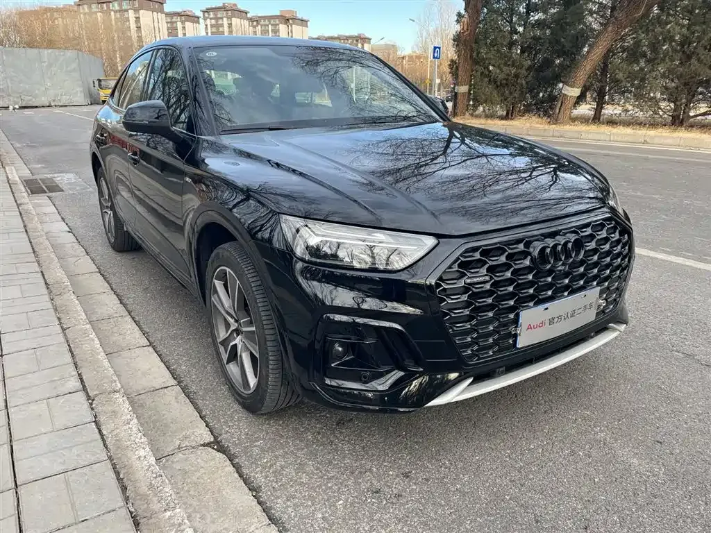 Audi Q5L Sportback — фото 9
