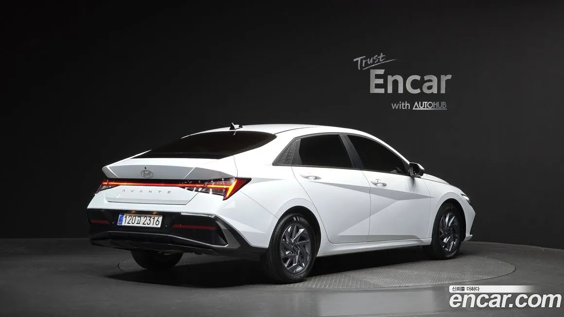 Hyundai AVANTE — фото 2