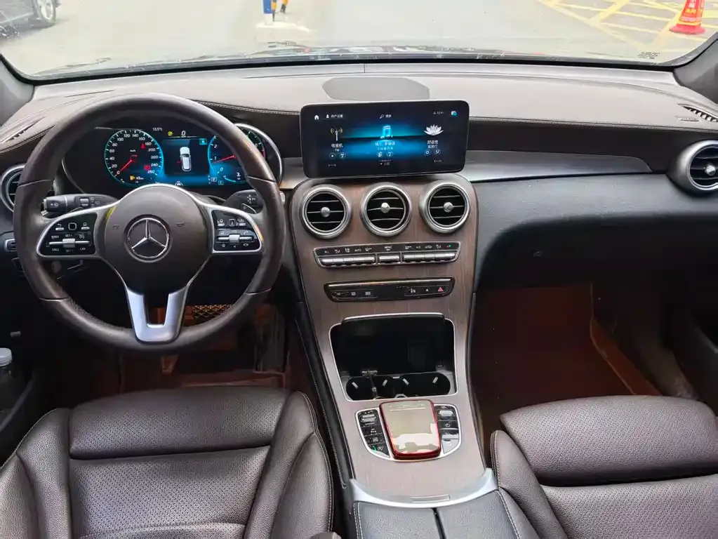 Mercedes-Benz GLC — фото 2
