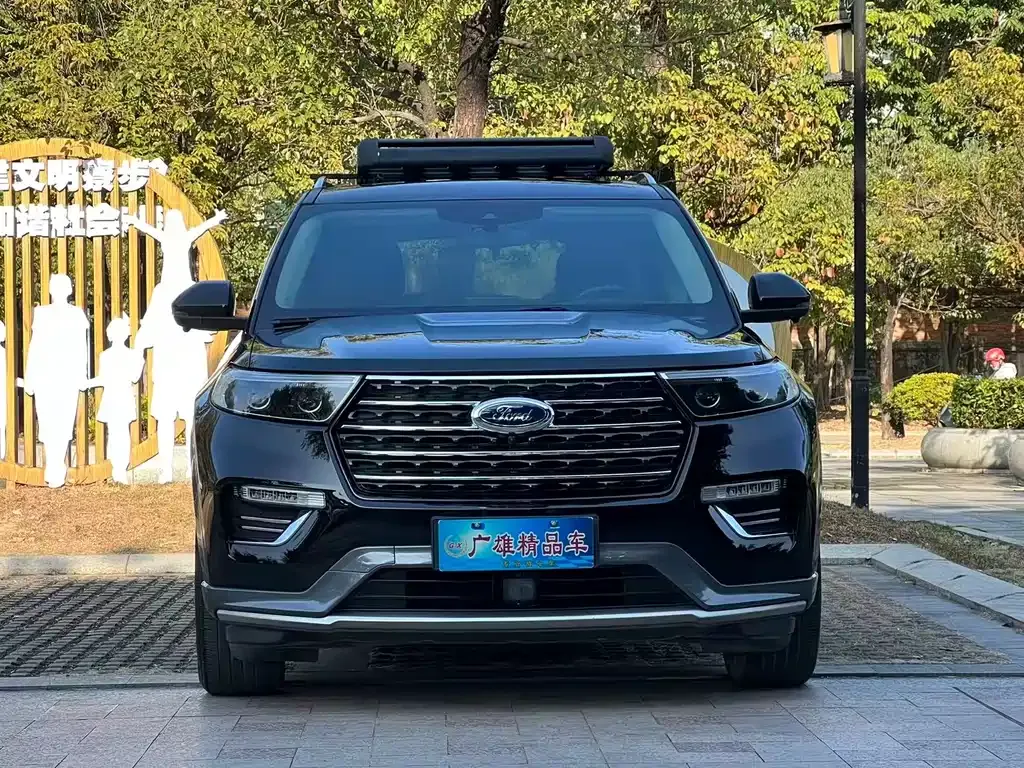 Ford Explorer — фото 10