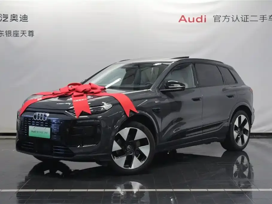 Audi Q6L e-tron — фото 2
