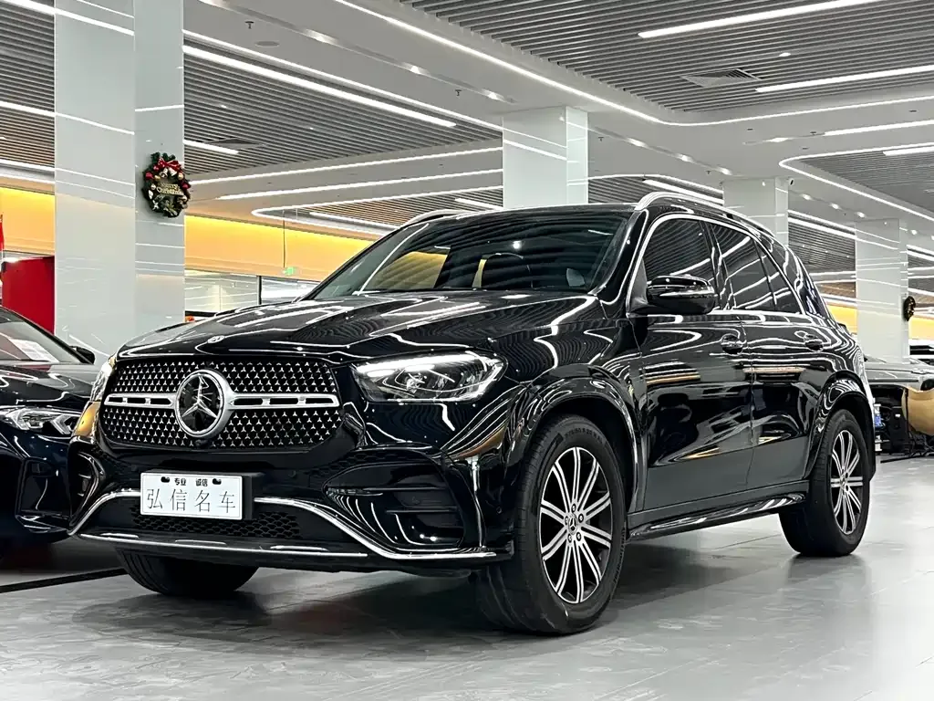 Mercedes-Benz GLE — фото 1