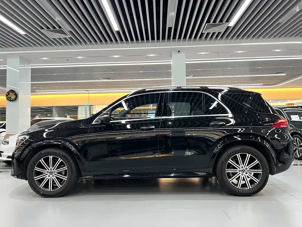 Mercedes-Benz GLE — фото 10