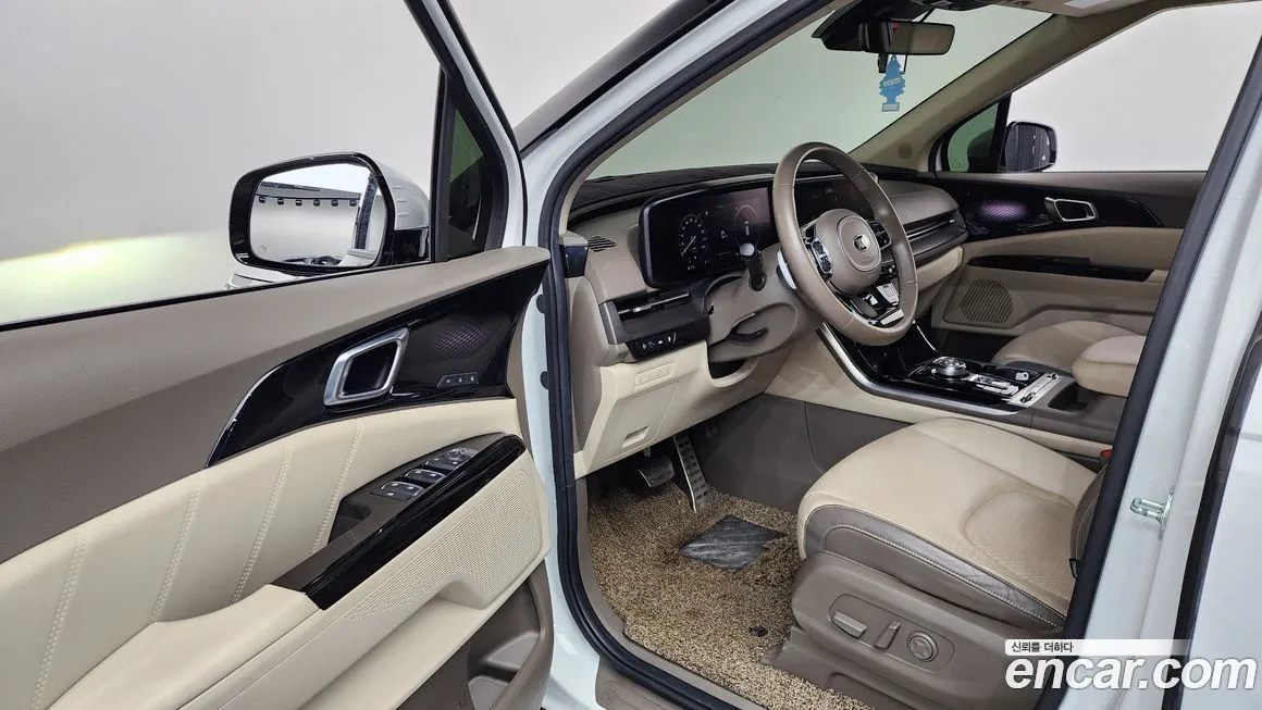 Kia Carnival — фото 10
