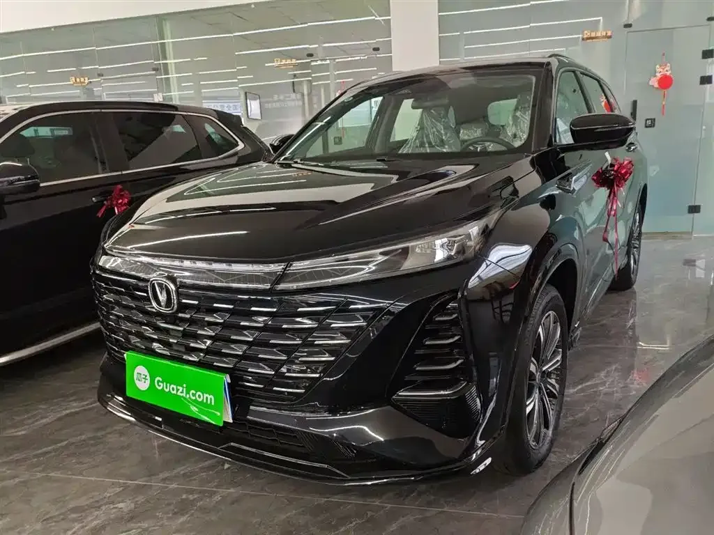 Changan CS75PLUS — фото 1