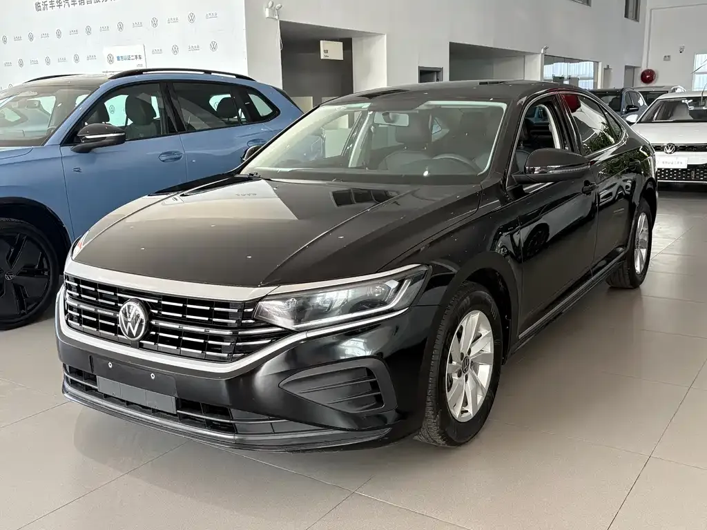 Volkswagen Passat — фото 1