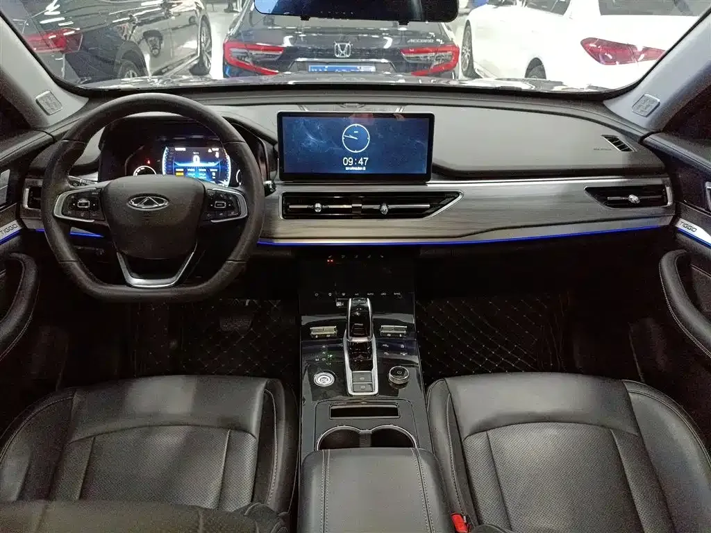 Chery Tiggo 8 — фото 10